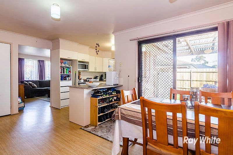 9 Maltravers Crescent, Cranbourne North VIC 3977, Cranbourne North - Thumbnail 6