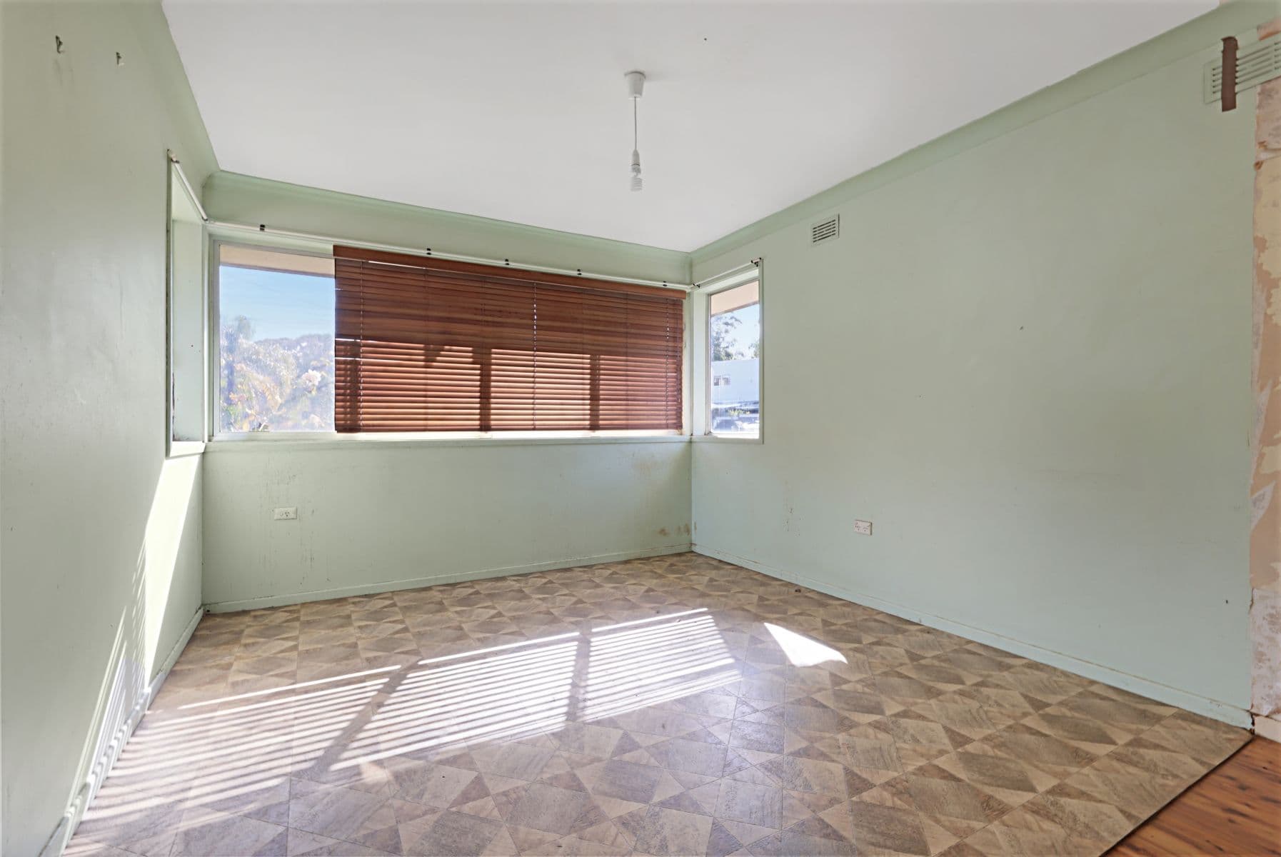 22 Gipps Road, Greystanes NSW 2145, Greystanes - Thumbnail 3