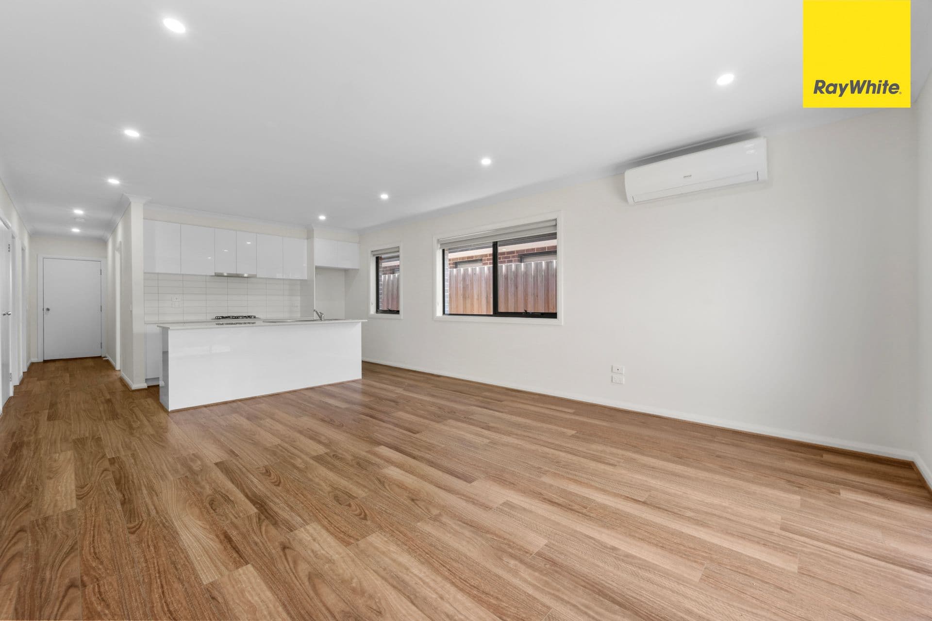 12 Toohey Close, Melton South VIC 3338, Melton South - Thumbnail 2
