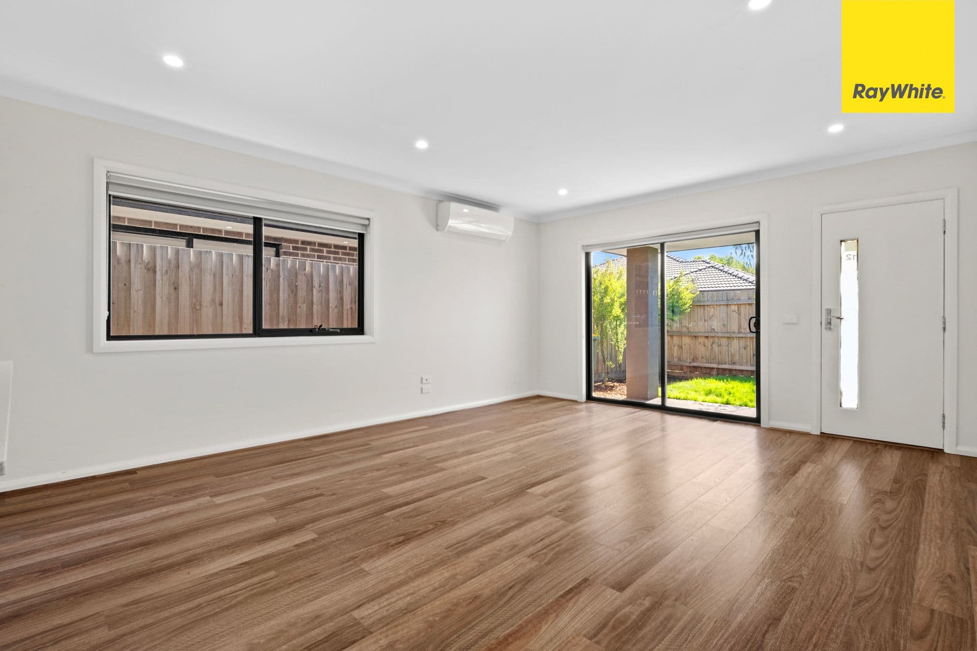 12 Toohey Close, Melton South VIC 3338, Melton South - Thumbnail 3
