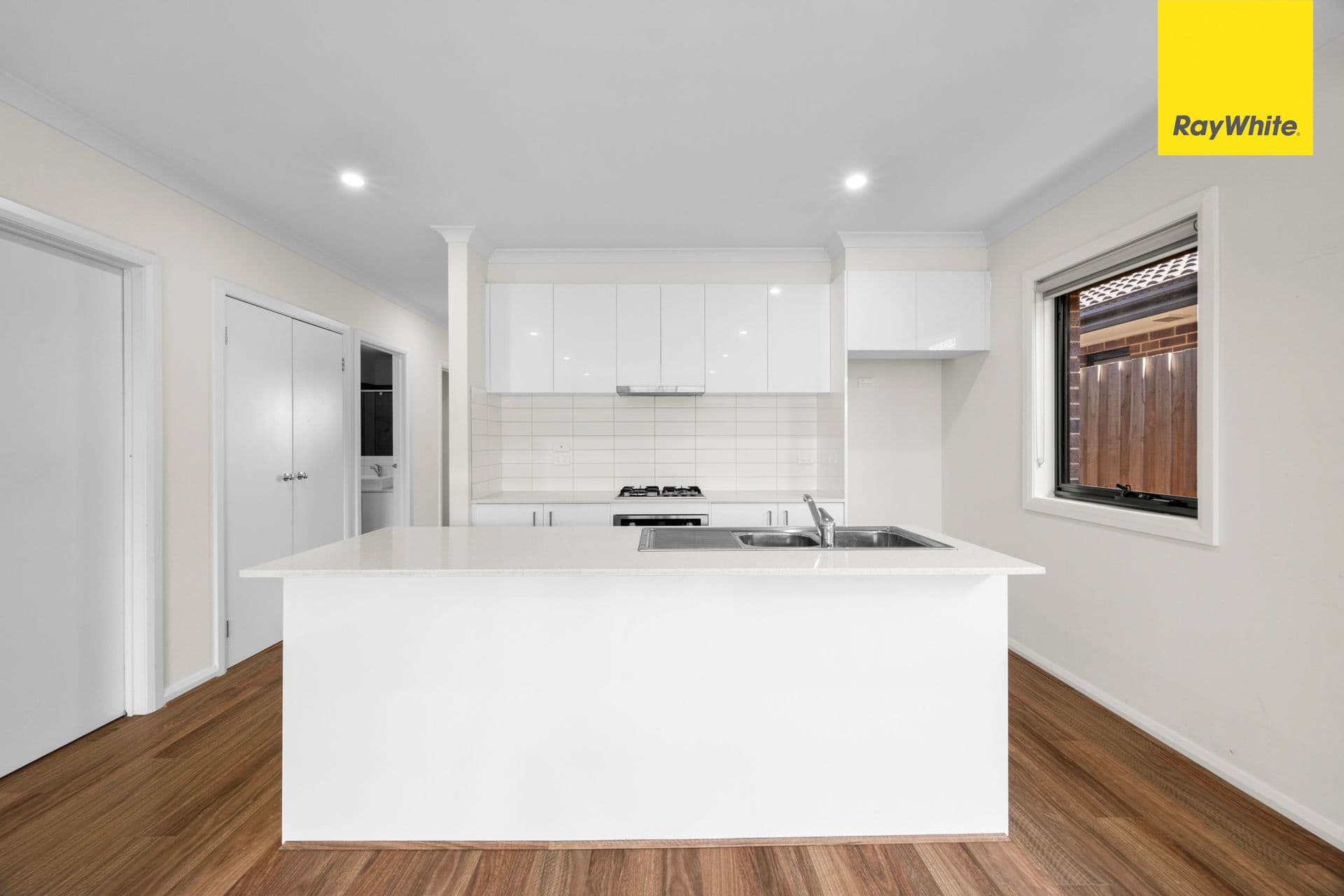 12 Toohey Close, Melton South VIC 3338, Melton South - Thumbnail 5