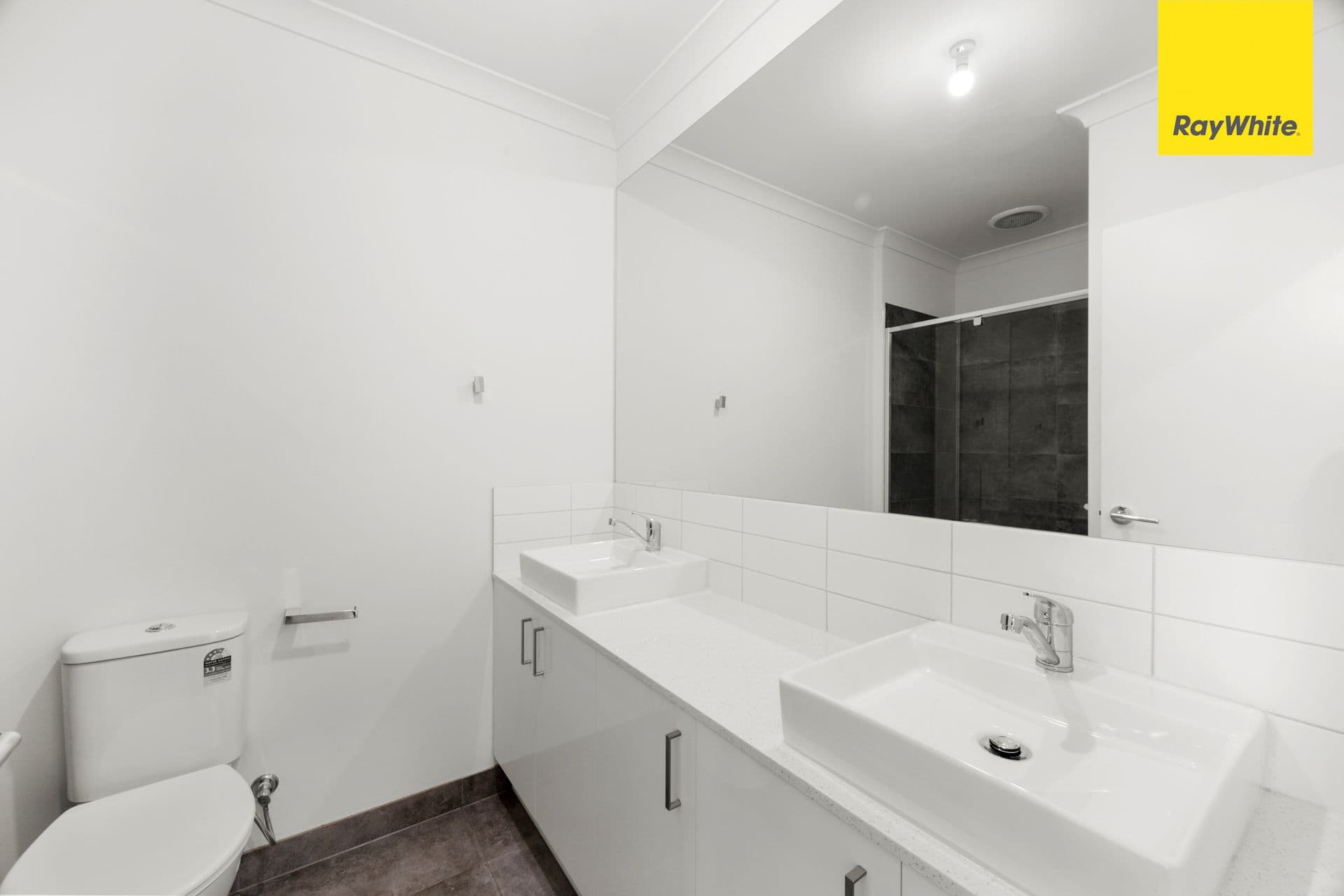 12 Toohey Close, Melton South VIC 3338, Melton South - Thumbnail 8