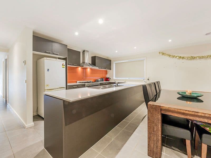 24 Canunda Way, Tarneit VIC 3029, Tarneit - Thumbnail 4