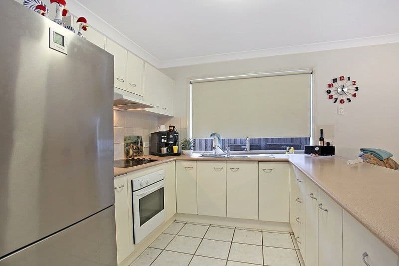 17 Florence Place, OXLEY QLD 4075, Oxley - Thumbnail 2