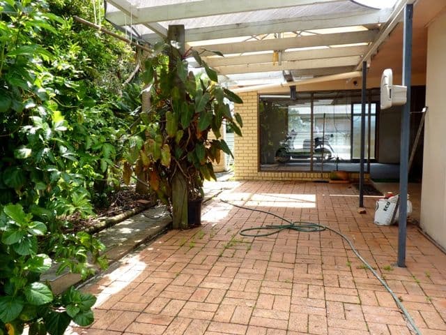 4 Glengala Drive, ROCHEDALE SOUTH QLD 4123, Rochedale South - Thumbnail 3