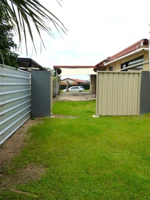 4 Glengala Drive, ROCHEDALE SOUTH QLD 4123, Rochedale South - Thumbnail 4