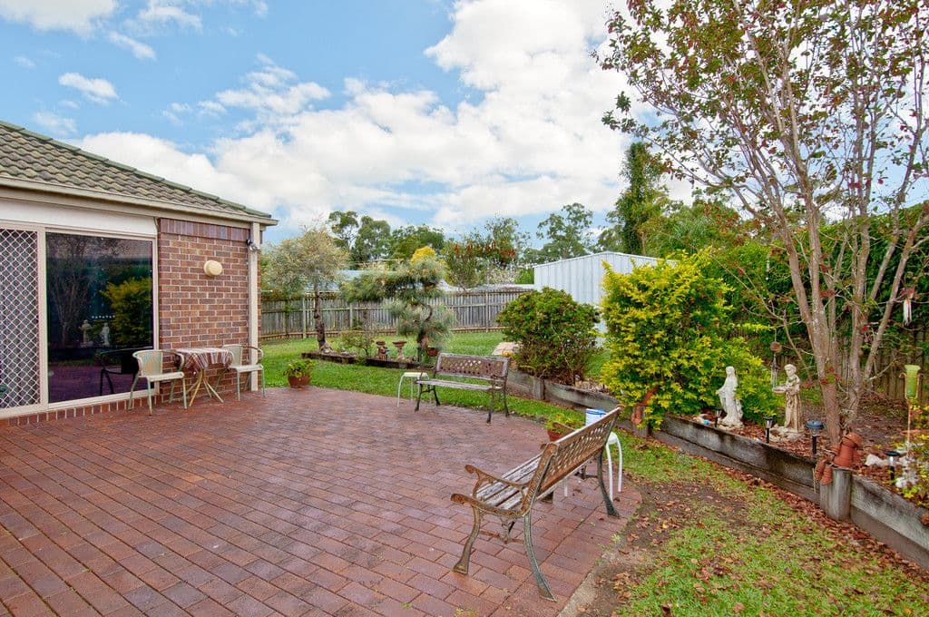 6 Bix Court, CRESTMEAD QLD 4132, Crestmead - Thumbnail 2