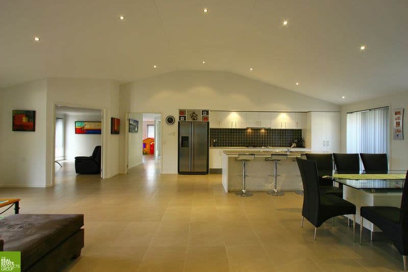 6 Norman Clark Crescent, HORSLEY NSW 2530, Horsley - Thumbnail 2