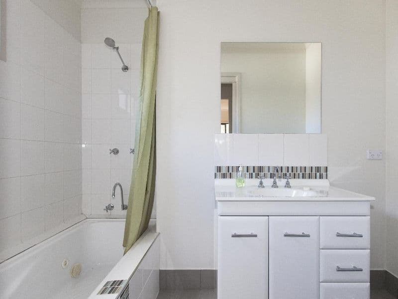 132 Lambert Street, Ararat VIC 3377, Ararat - Thumbnail 3