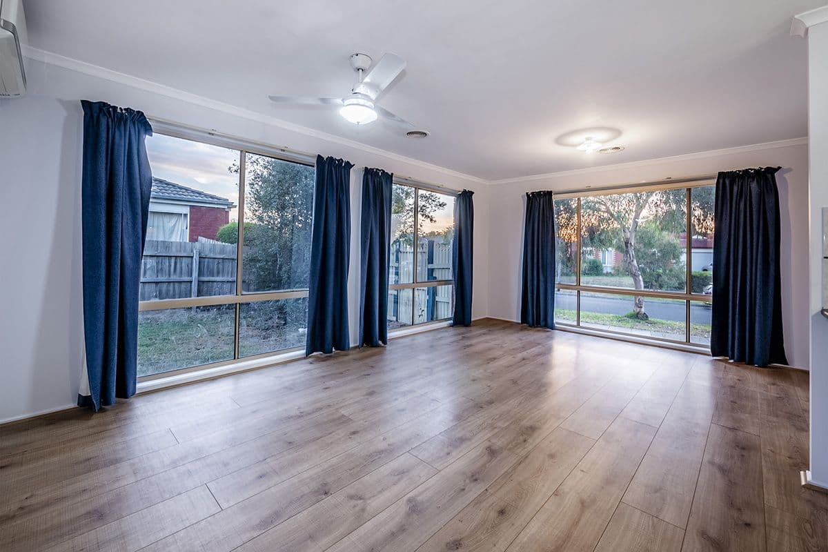 52 Bernborough Avenue, Cranbourne West VIC 3977, Cranbourne West - Thumbnail 4