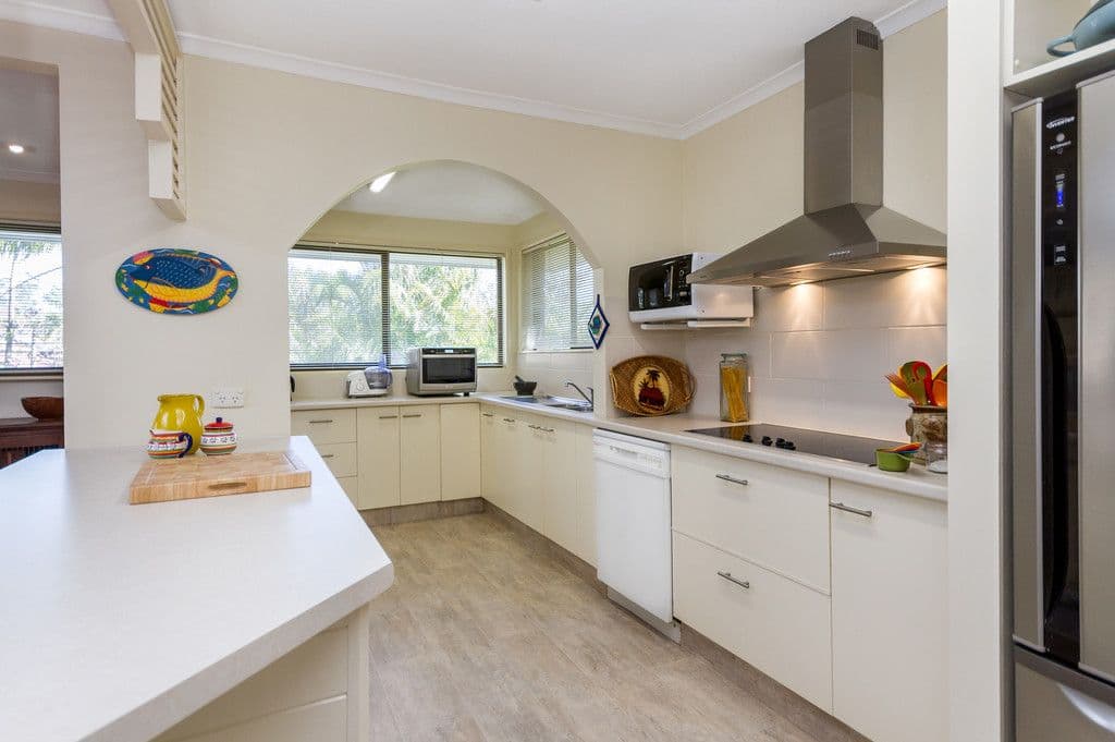 8 Colonsay Street, MIDDLE PARK QLD 4074, Middle Park - Thumbnail 8