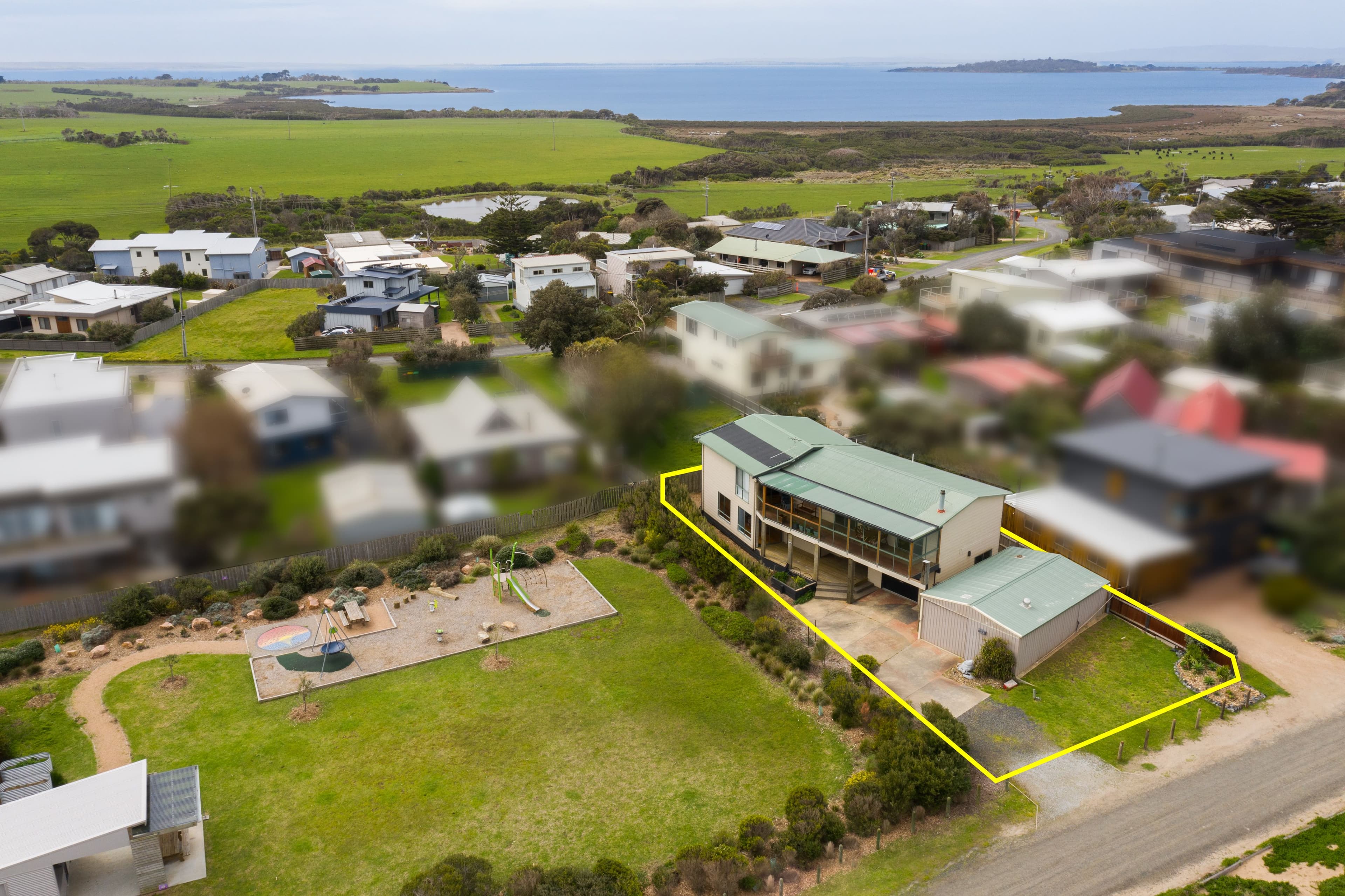 126 The Esplanade, Surf Beach VIC 3922, Surf Beach - Thumbnail 2