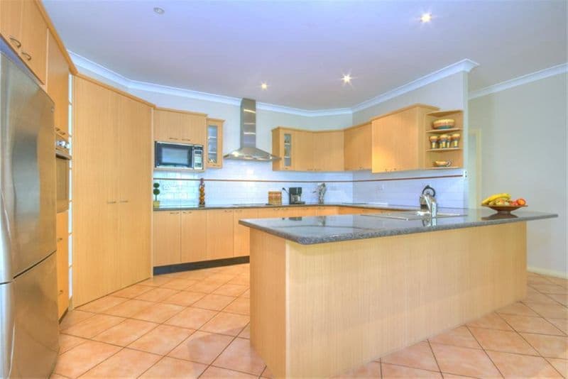 11 Regency Place, FLORAVILLE NSW 2280, Floraville - Thumbnail 2