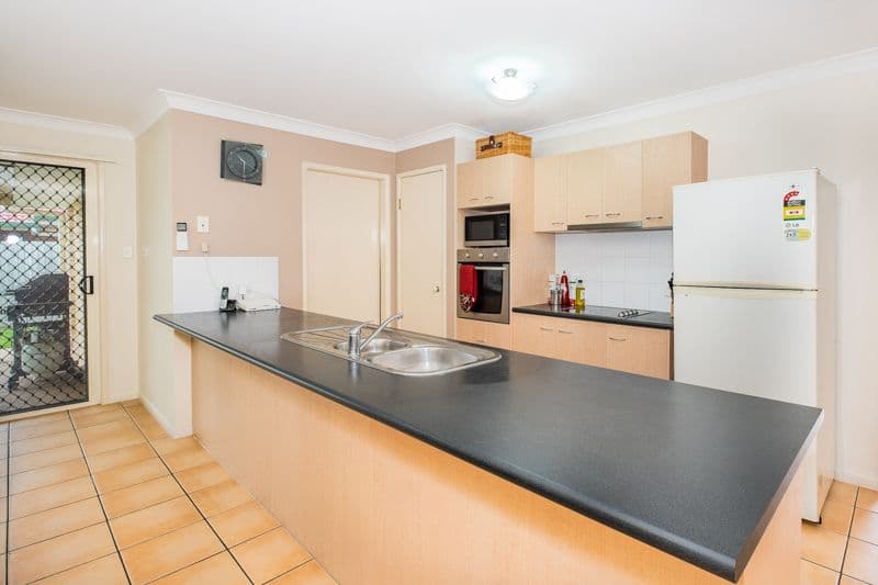 33 Kelliher Street, Rothwell QLD 4022, Rothwell - Thumbnail 2