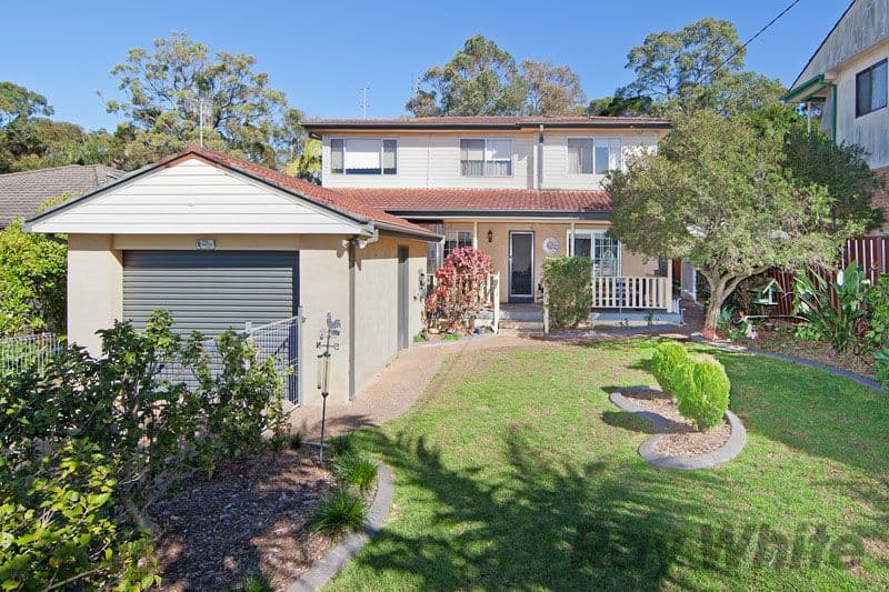 42 Middlesex Avenue, GOROKAN NSW 2263, Gorokan - Image 1