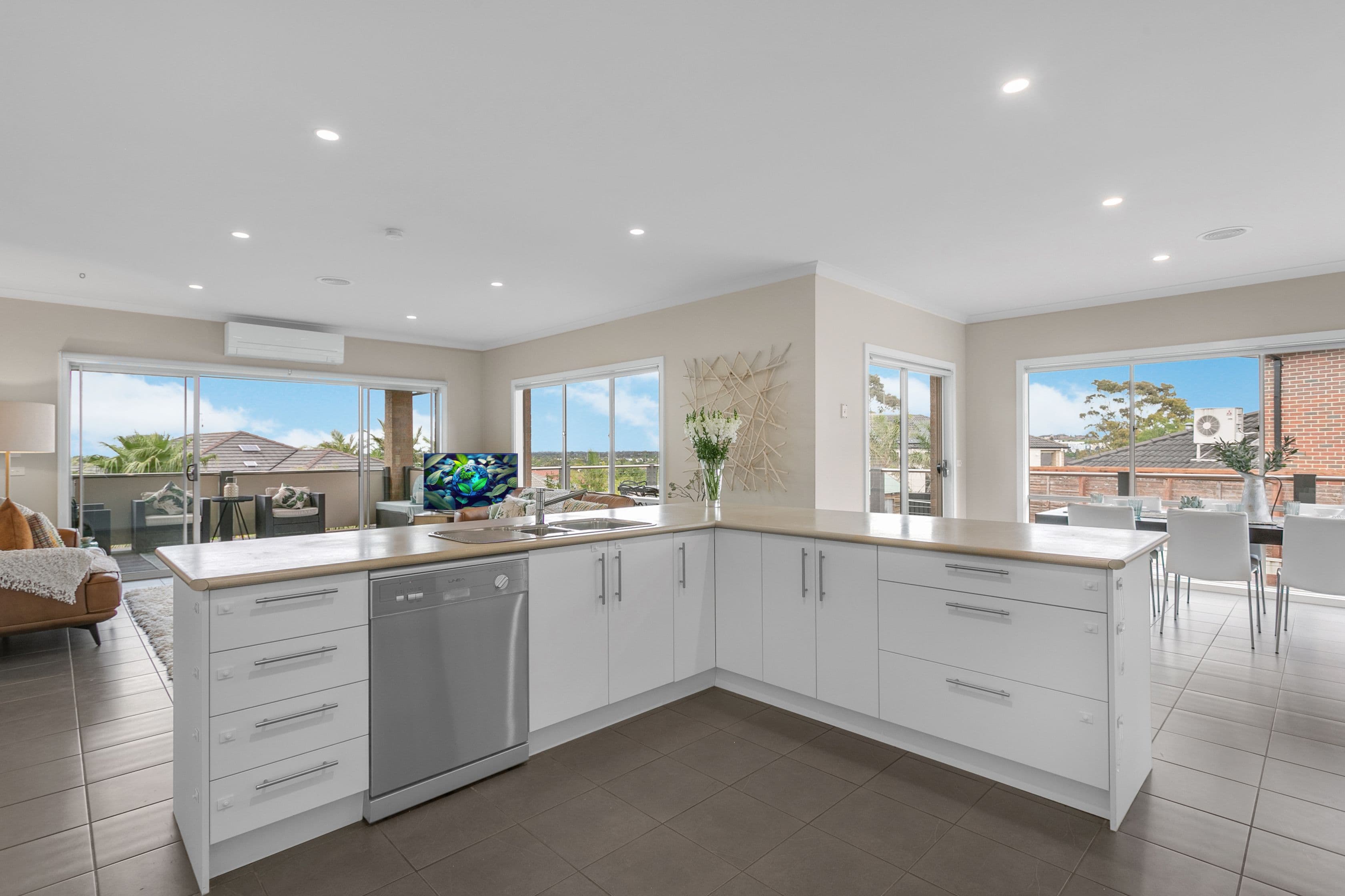 13 The Circuit, Pakenham VIC 3810, Pakenham - Thumbnail 8