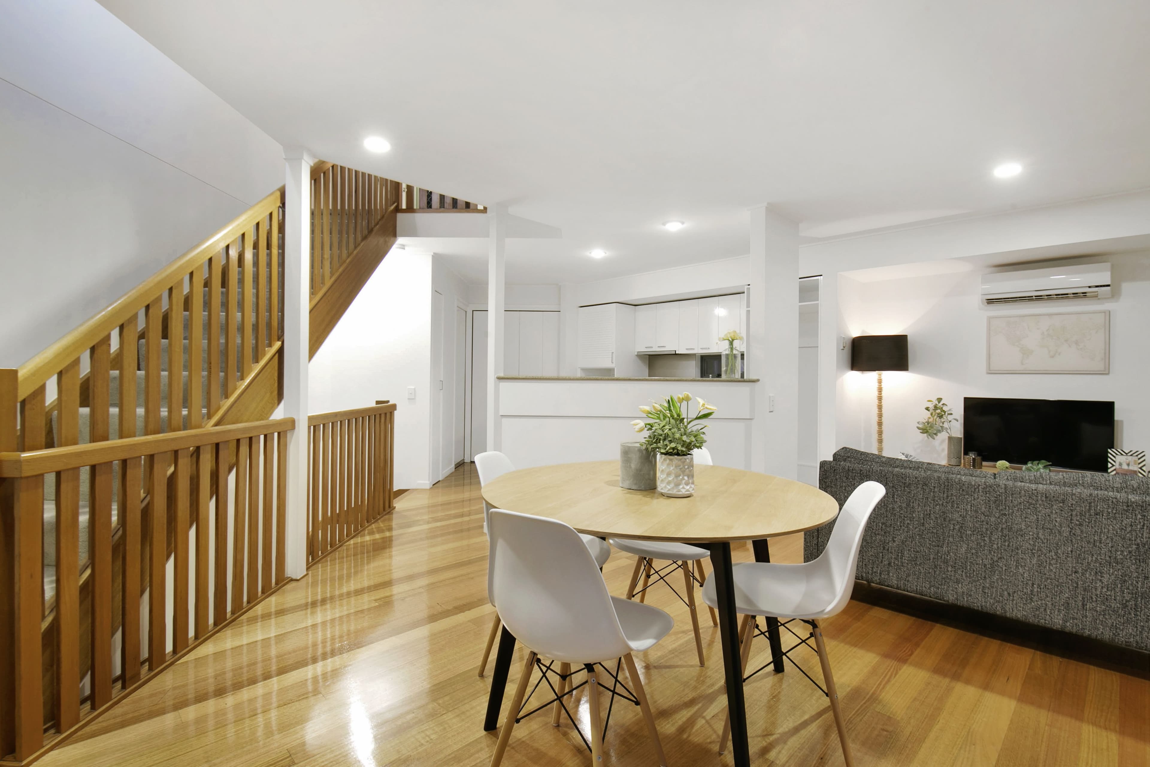 9 Rosecliffe Street, Highgate Hill QLD 4101, Highgate Hill - Thumbnail 2