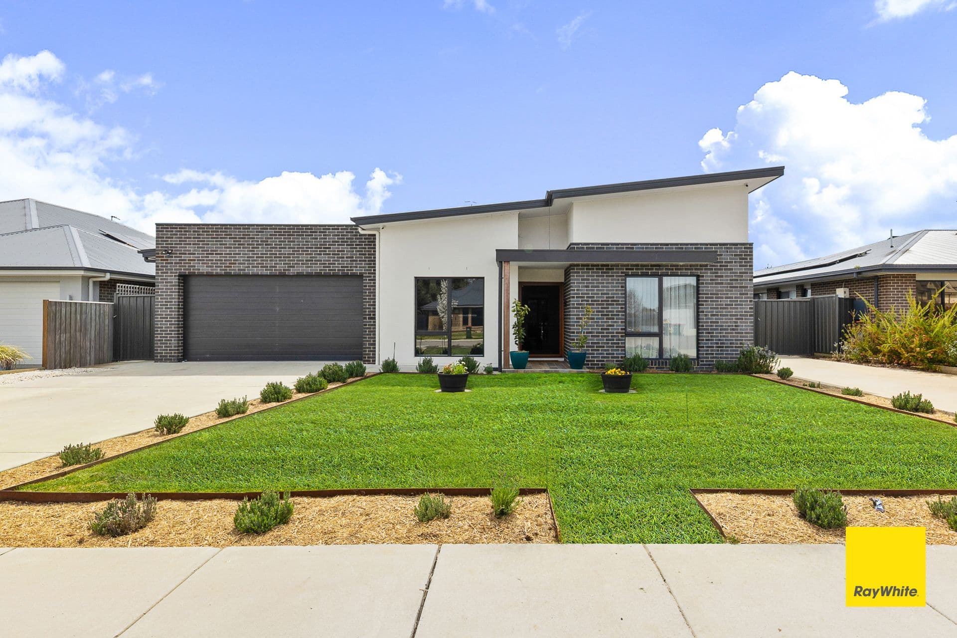 14 Bladen Street, Warragul, Warragul - Image 1