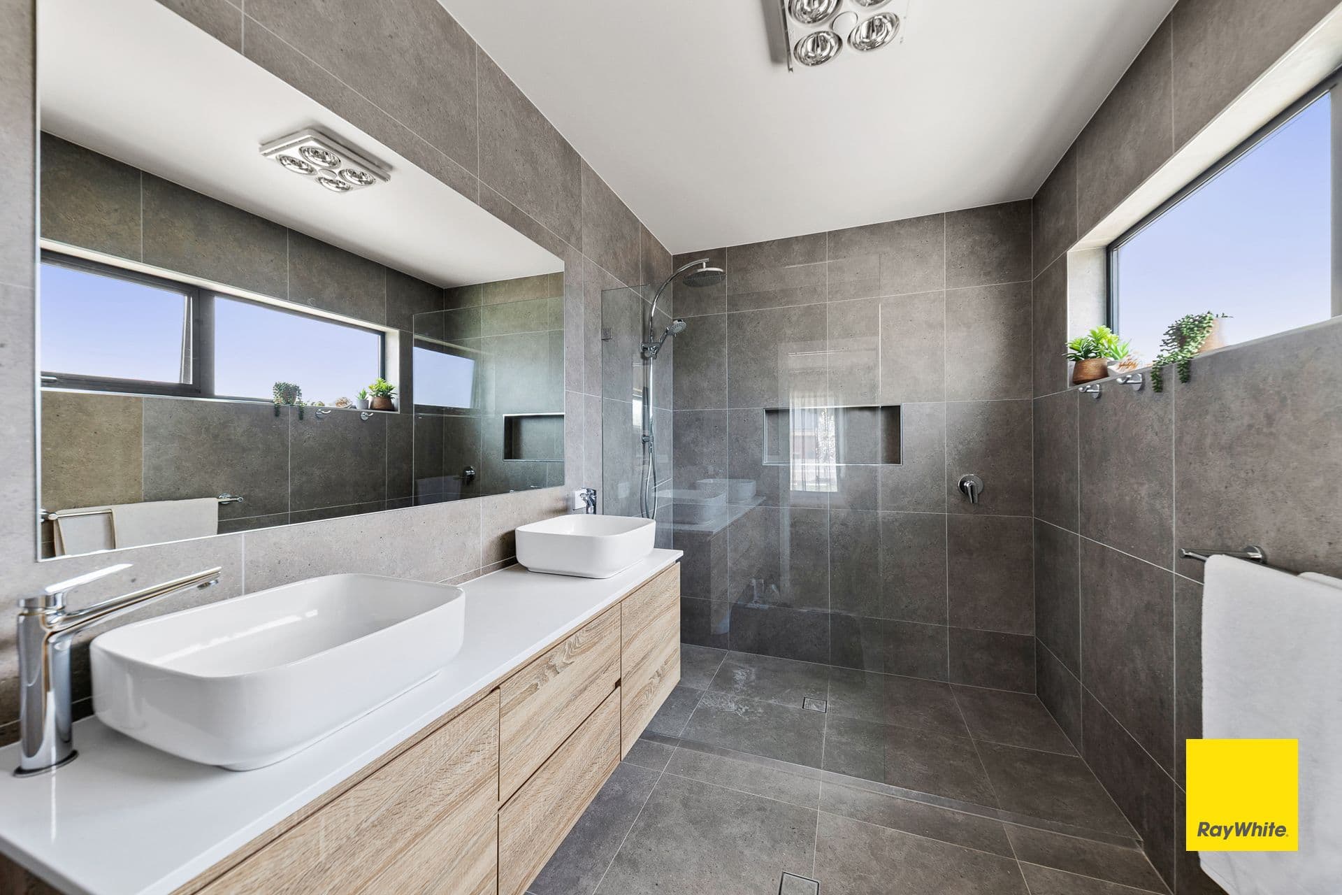 14 Bladen Street, Warragul, Warragul - Thumbnail 8