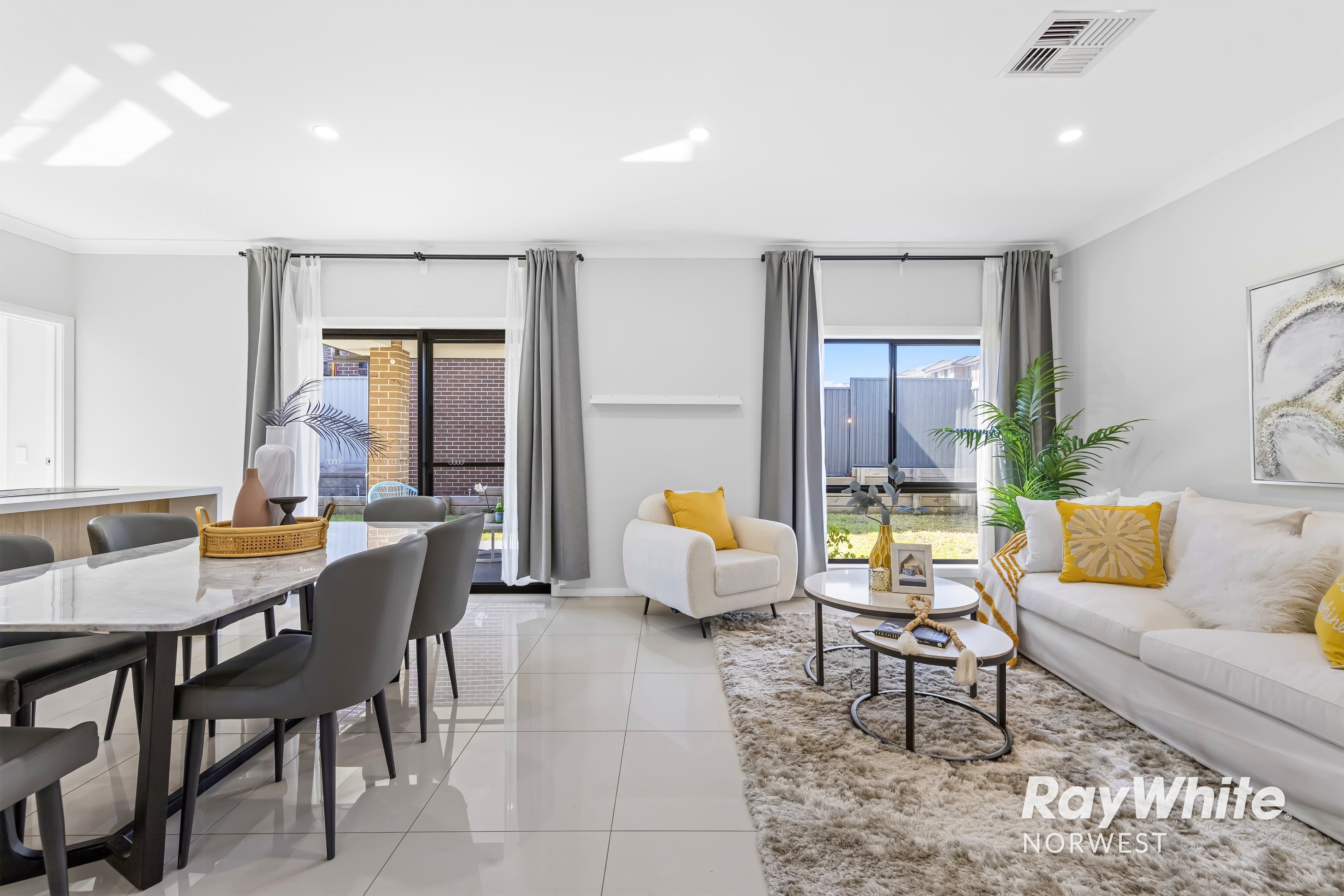 9 Balgownie Road, Fairy Meadow, Rouse Hill - Thumbnail 2