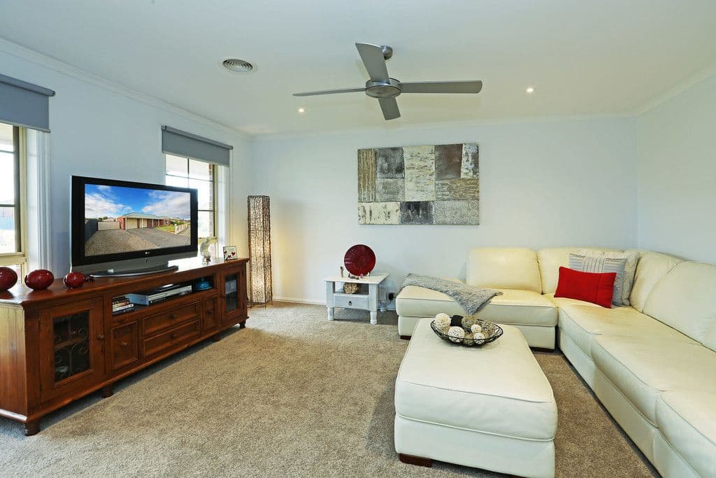 47 Richard Drive, LARA VIC 3212, Lara - Thumbnail 2