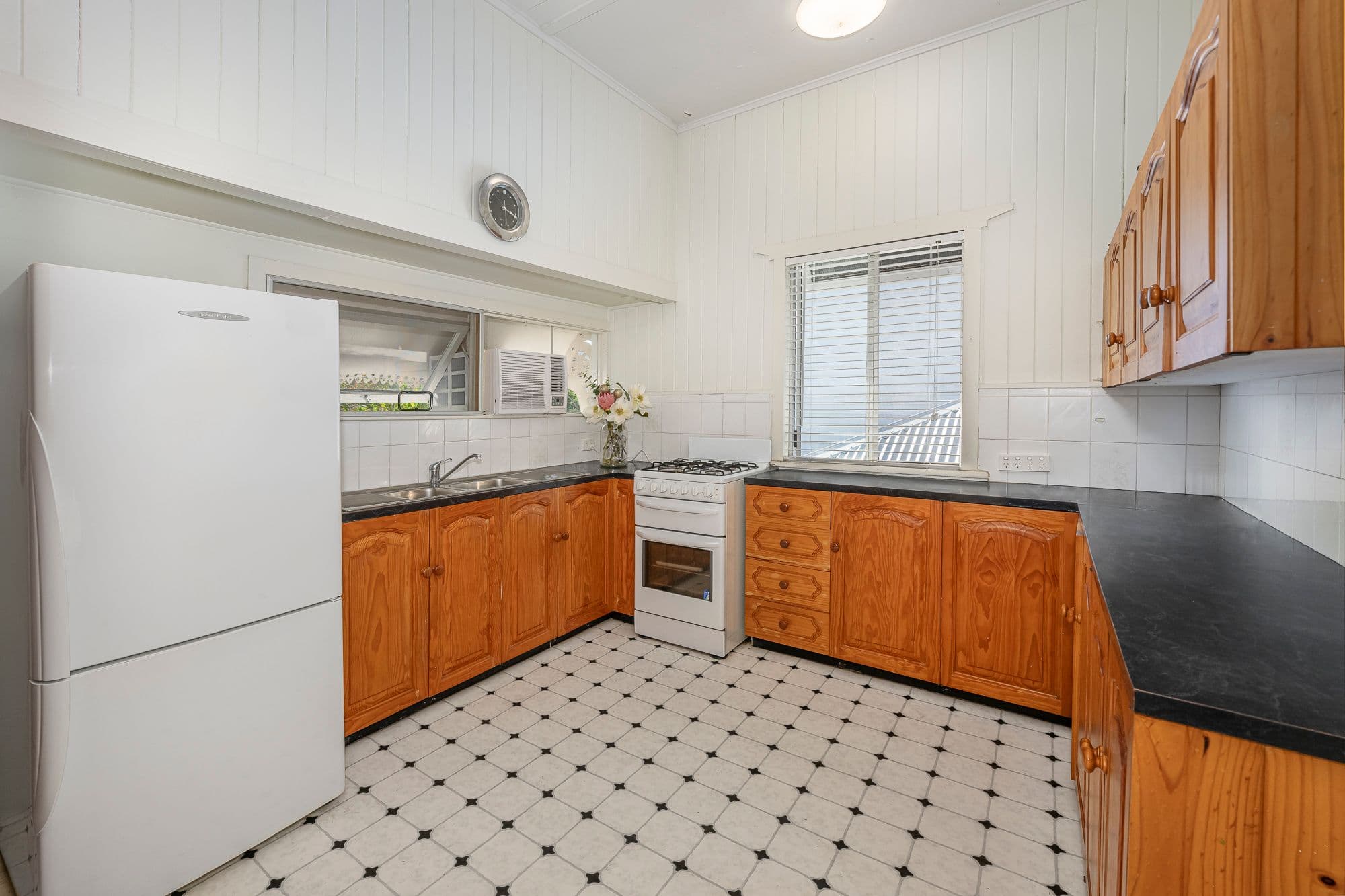 18 Camden Street, Albion QLD 4010, Albion - Thumbnail 5