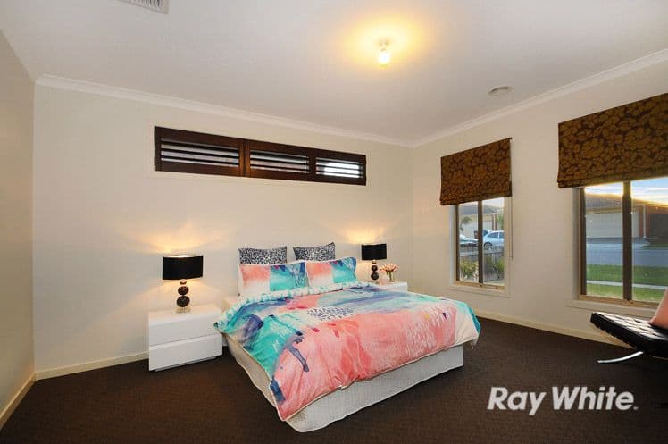 10 Boldrewood Place, LYNBROOK VIC 3975, Lynbrook - Thumbnail 4