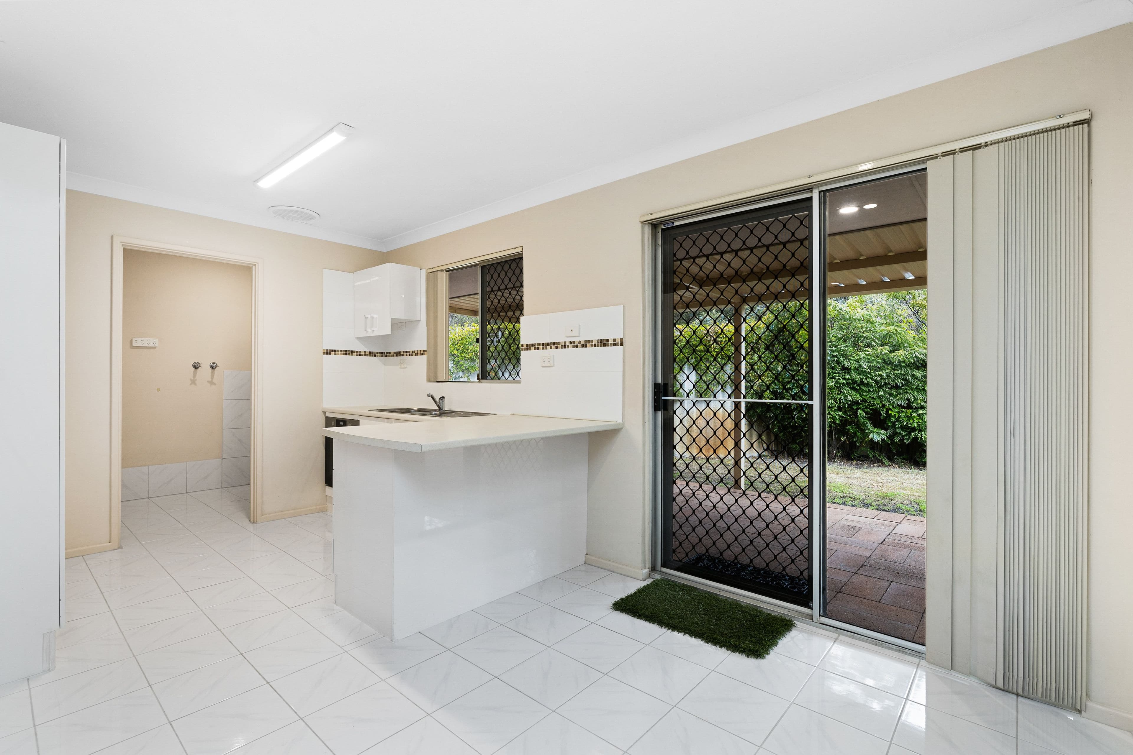11 Greenwood Court, Kelmscott WA 6111, Kelmscott - Thumbnail 5