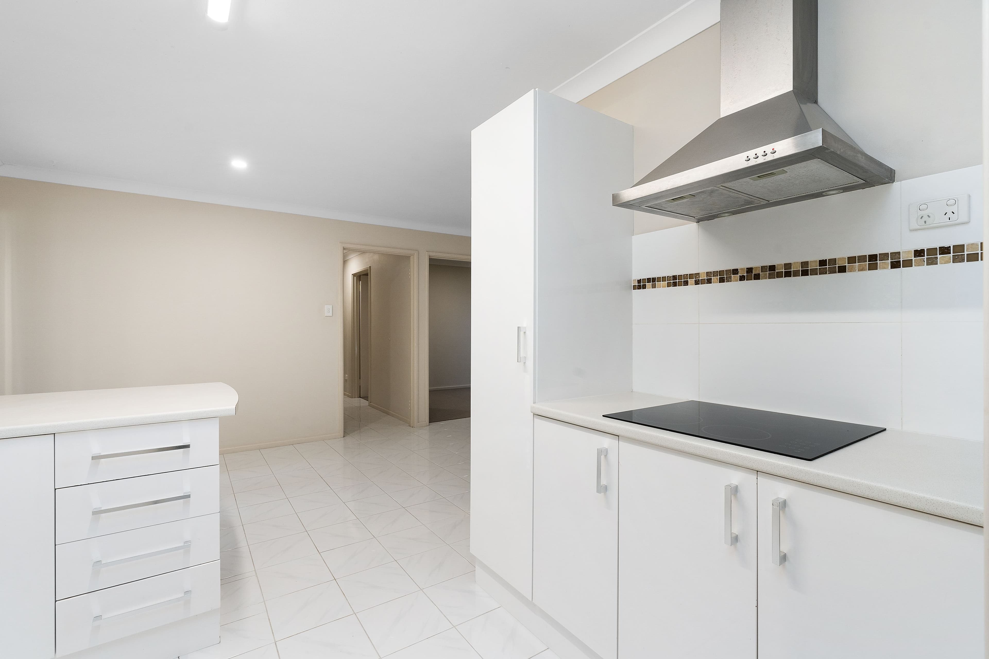 11 Greenwood Court, Kelmscott WA 6111, Kelmscott - Thumbnail 8