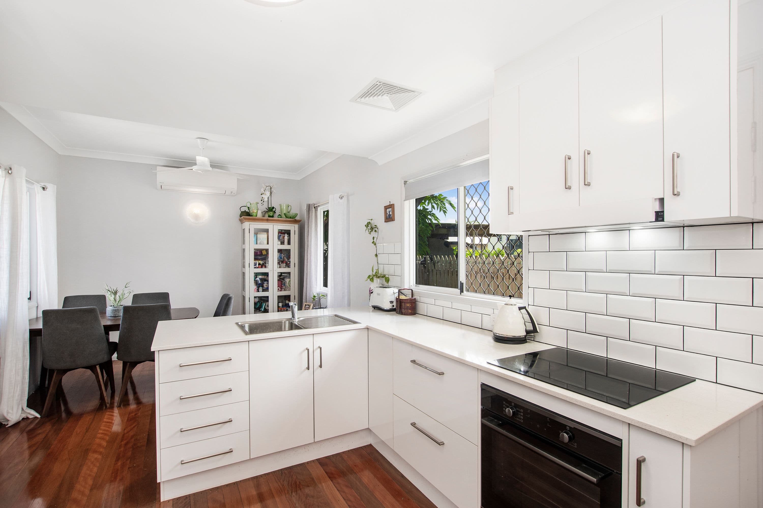 48 Roberts Street, Hermit Park QLD 4812, Hermit Park - Thumbnail 3