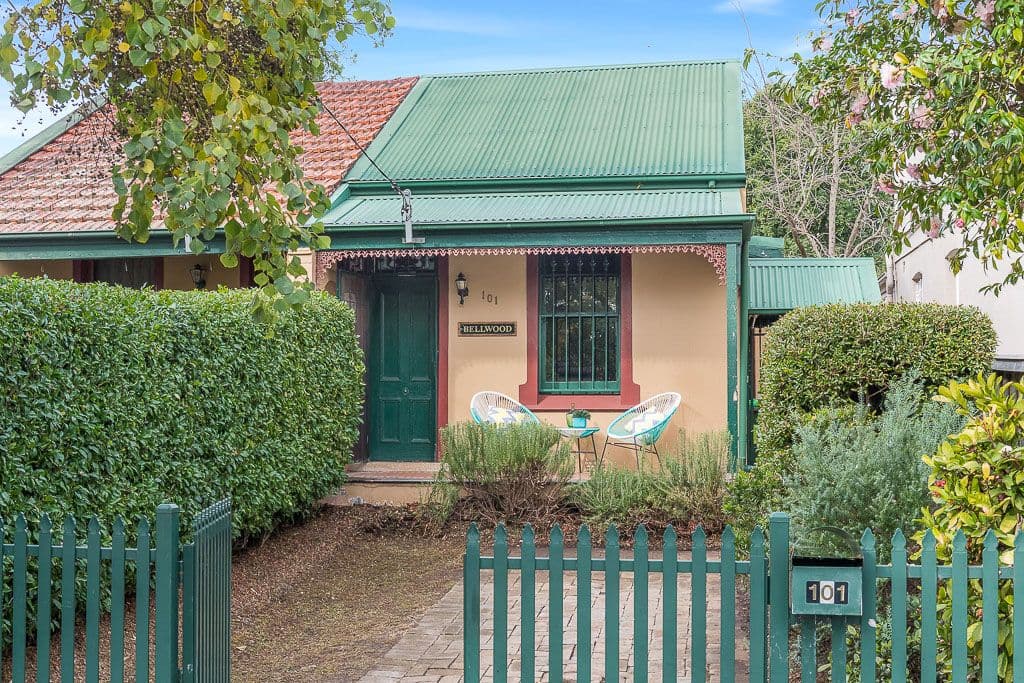 101 Victoria Street, Lewisham - Image 1