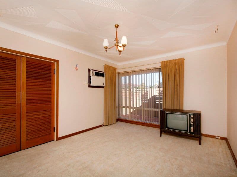 4 Ludlands Street, Morley WA 6062, Morley - Thumbnail 2