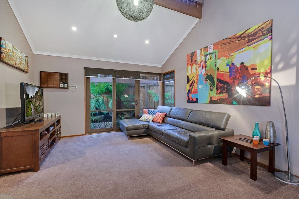 15 Summit Court, SAINT HELENA VIC 3088, St Helena - Thumbnail 4