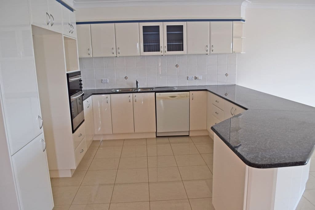 27 Commodore Crescent, Port Macquarie NSW 2444, Port Macquarie - Thumbnail 4