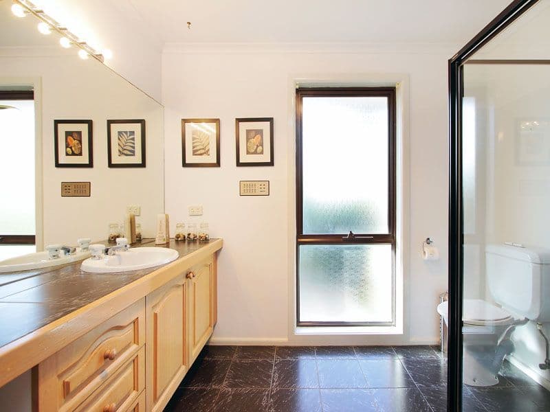 11 Lumeah Court, DINGLEY VILLAGE VIC 3172, Dingley Village - Thumbnail 7