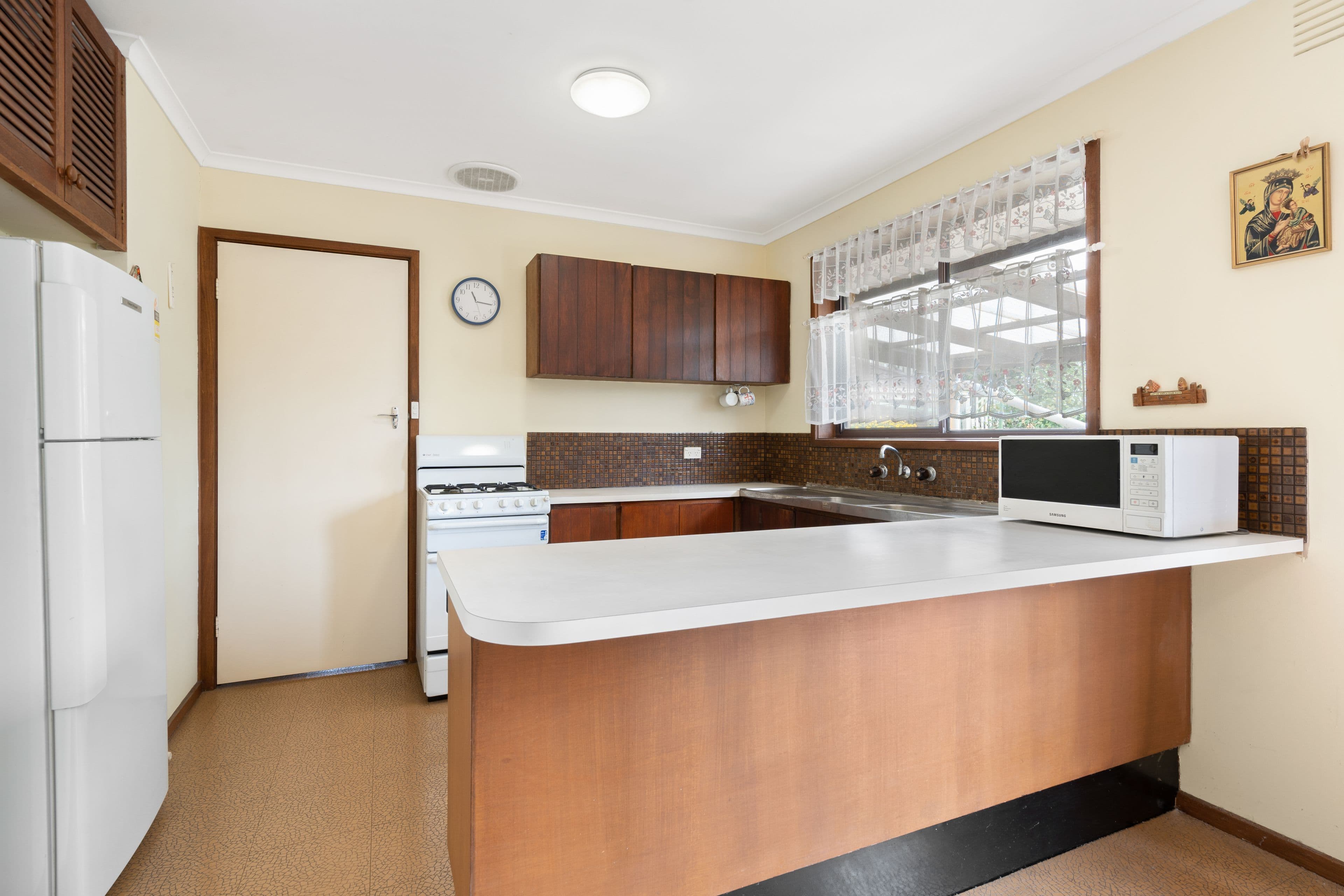 15 Sandhurst Crescent, Bundoora VIC 3083, Bundoora - Thumbnail 6