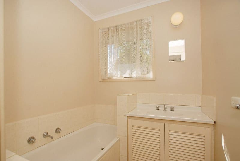 50 Paddington Avenue, CARRUM DOWNS VIC 3201, Carrum Downs - Thumbnail 4