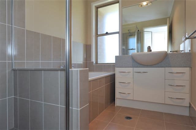 10 Coolibah Court, KINGSTHORPE QLD 4400, Kingsthorpe - Thumbnail 5