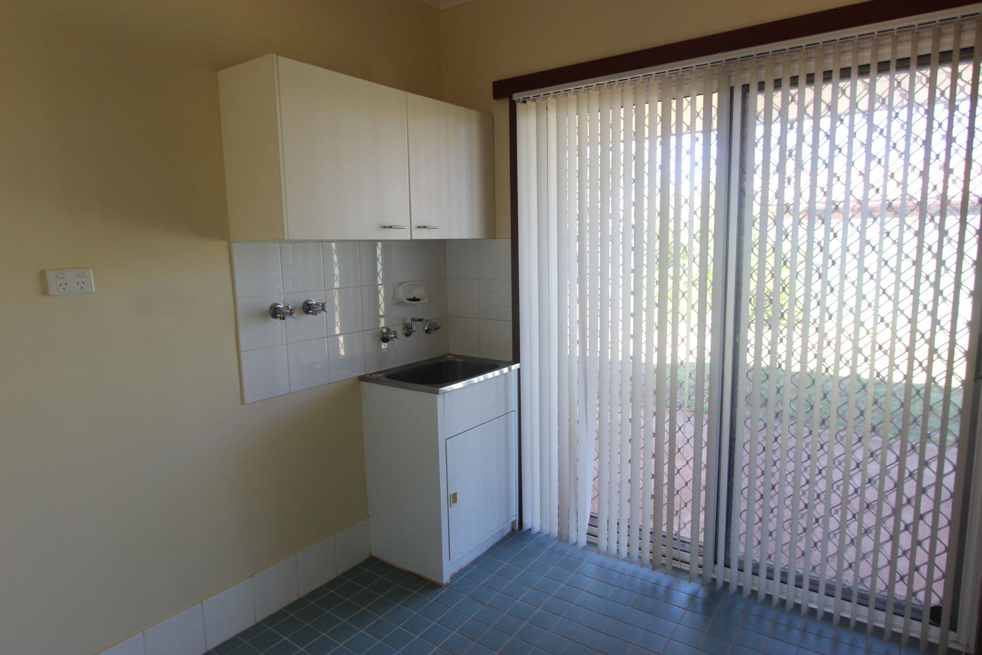 2 Hackett Close, Nickol WA 6714, Nickol - Thumbnail 8