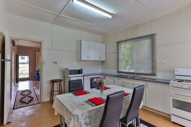 19 Park Street, Wilsonton QLD 4350, Wilsonton - Thumbnail 3