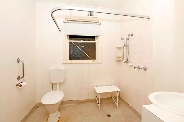 3 Arcadia Avenue, RESERVOIR VIC 3073, Reservoir - Thumbnail 4