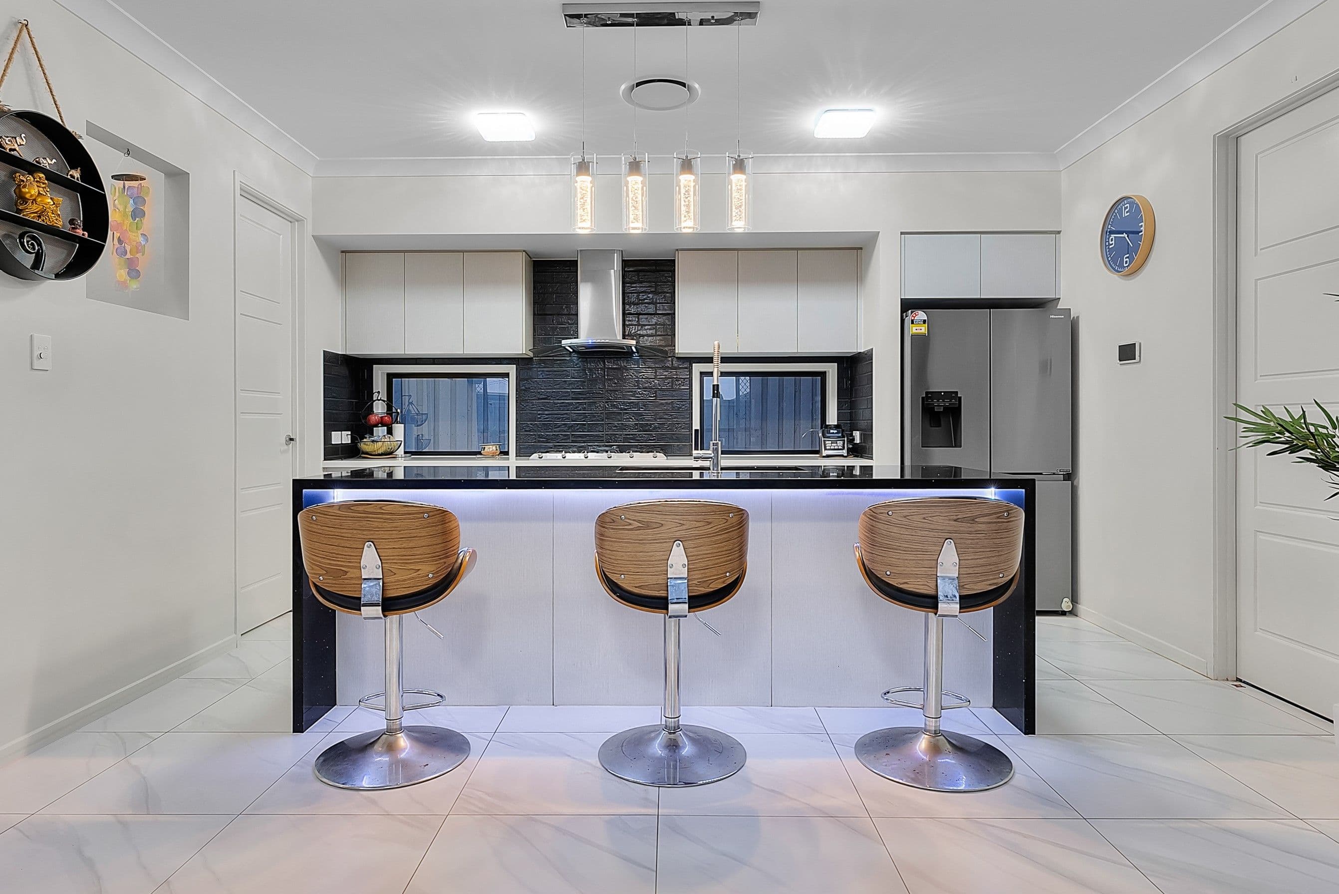 11 Oatley Street, Mango Hill QLD 4509, Mango Hill - Thumbnail 2