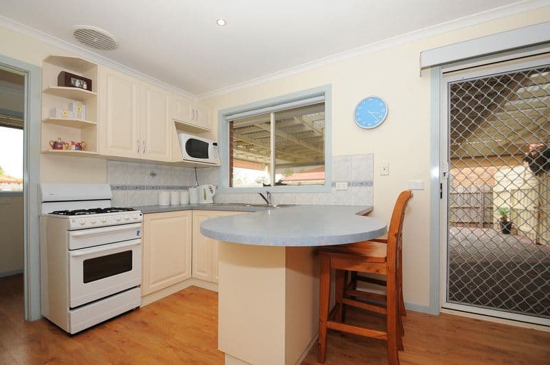 44 Bushlark Drive, CARRUM DOWNS VIC 3201, Carrum Downs - Thumbnail 2