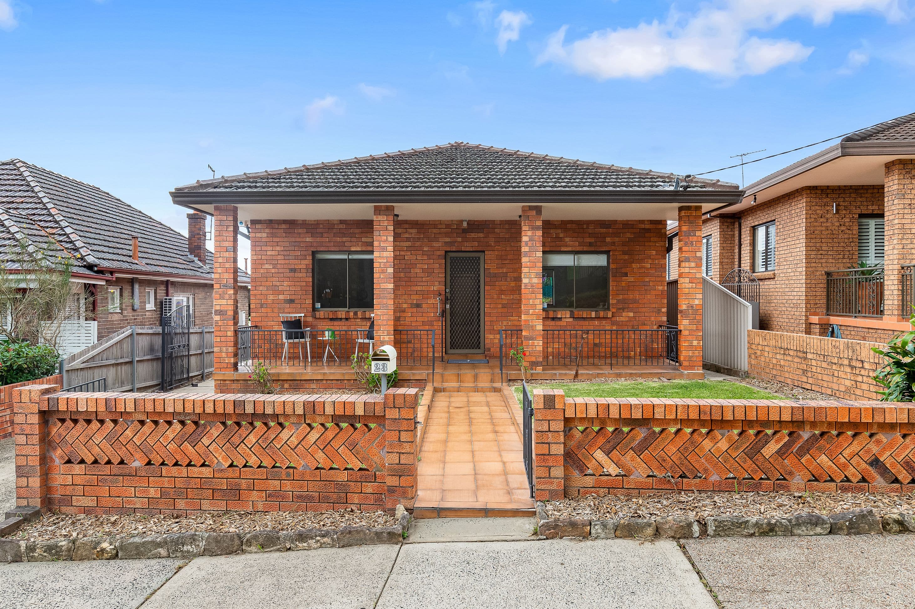 6 Mundoonen Crescent, Horsley, Earlwood - Image 1