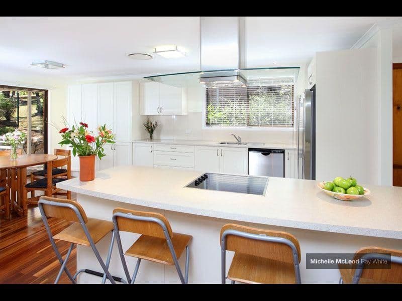 8 Spearwood Place, CHAPEL HILL QLD 4069, Chapel Hill - Thumbnail 4