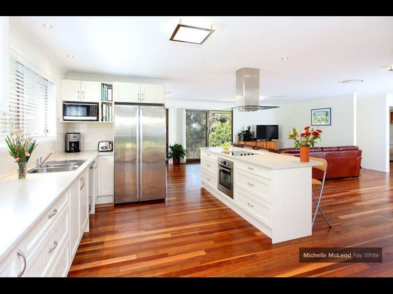 8 Spearwood Place, CHAPEL HILL QLD 4069, Chapel Hill - Thumbnail 5