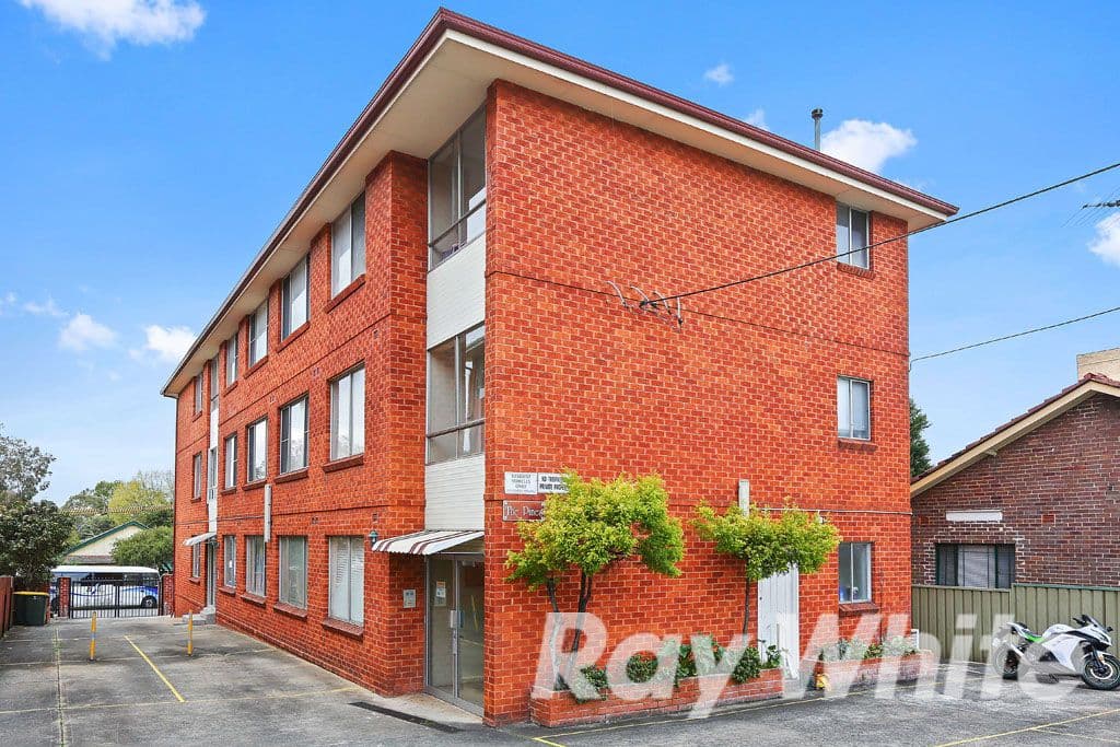 4 Howard Street, Canterbury NSW 2193, Canterbury - Thumbnail 2