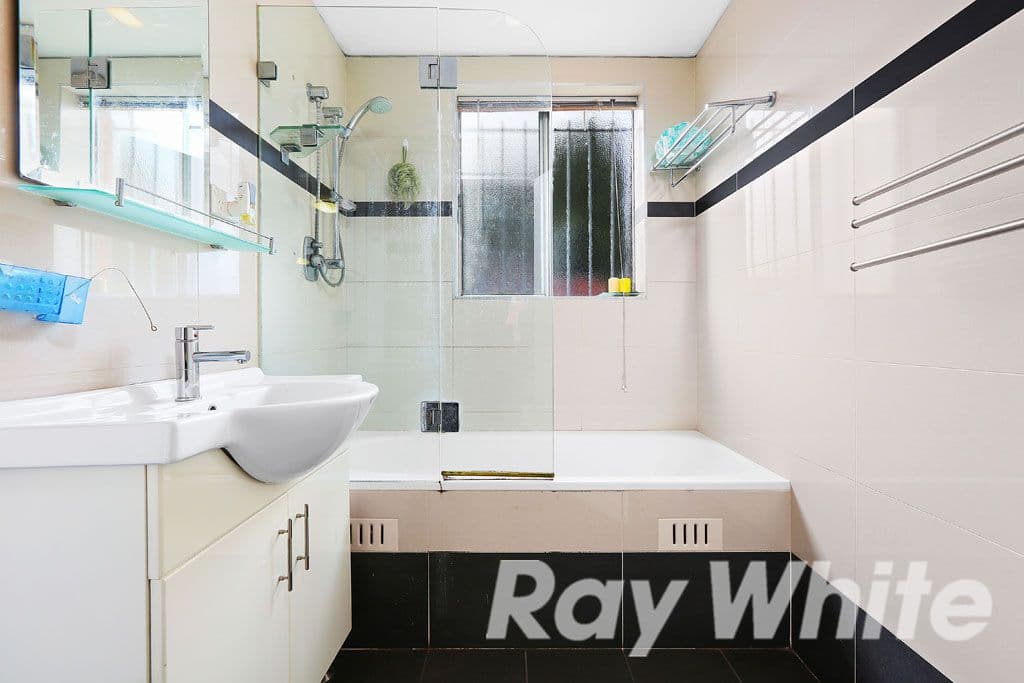 4 Howard Street, Canterbury NSW 2193, Canterbury - Thumbnail 5