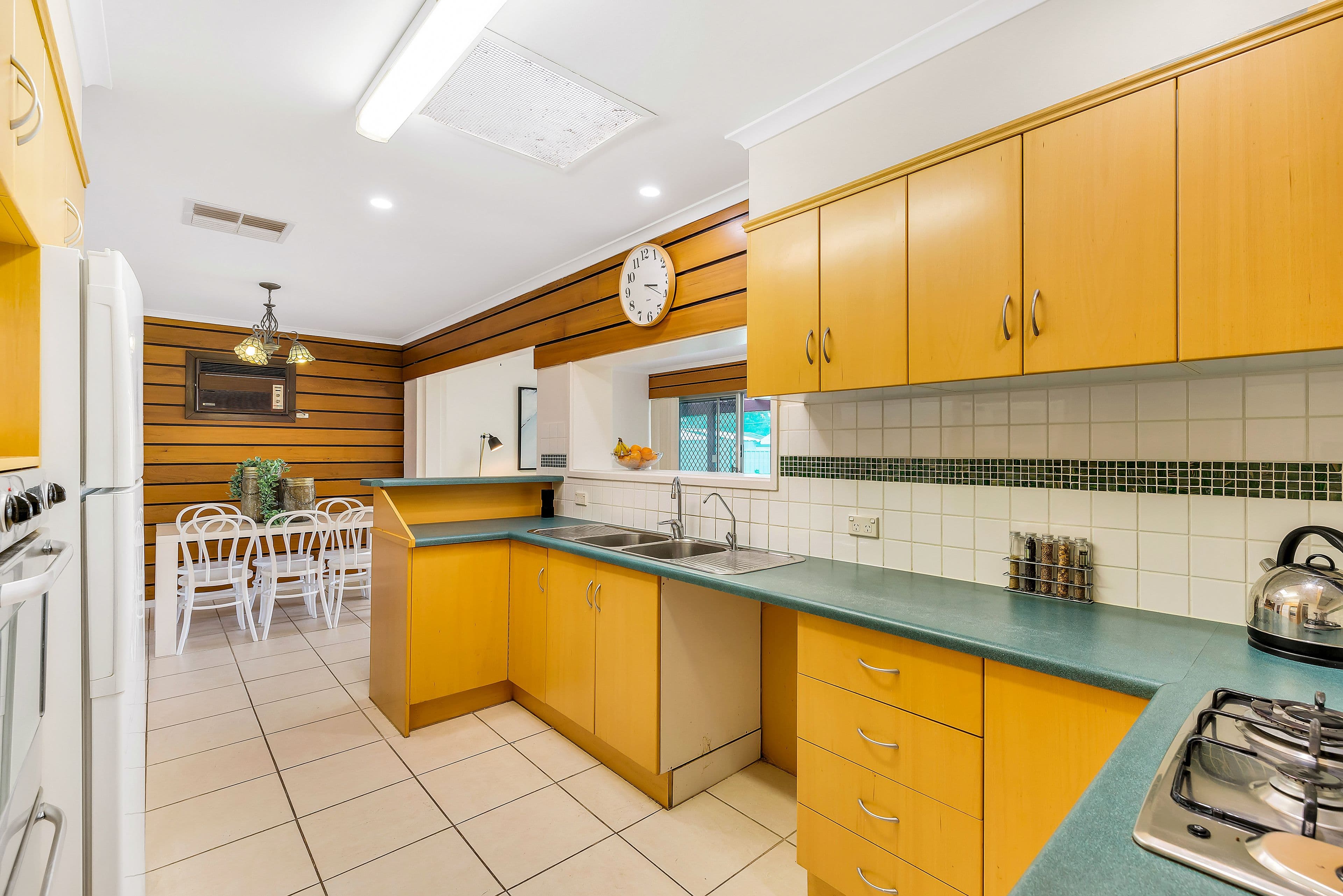 24 Charles Street, Valley View SA 5093, Valley View - Thumbnail 4