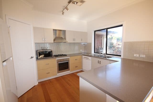 29 Brookside Road, Darlington SA 5047, Darlington - Thumbnail 2